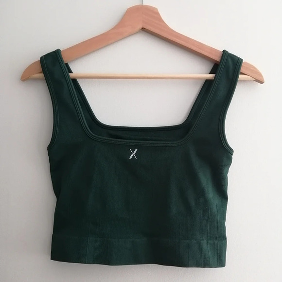Knix Good to Go Seamless Tank in Green  Small - Picture 4 of 16